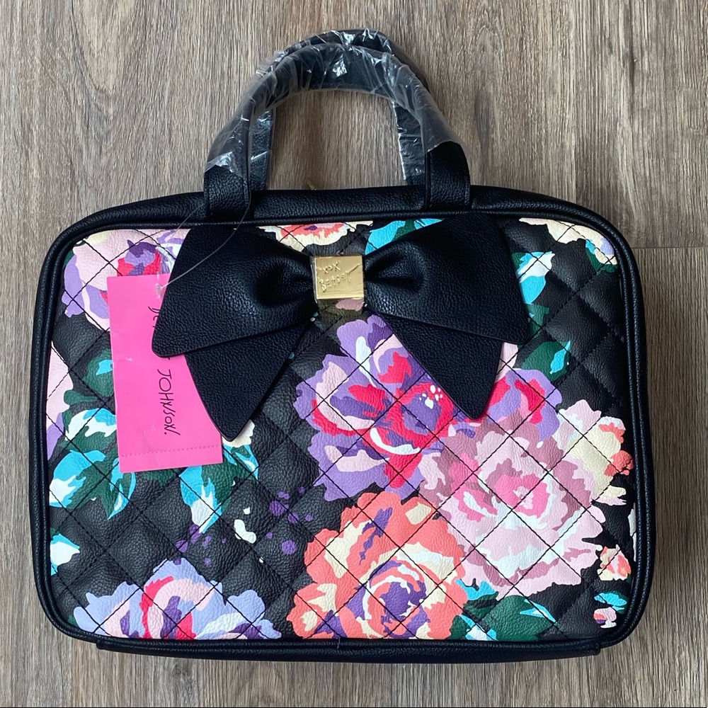 Betsy Johnson Cosmetics Travel Bag